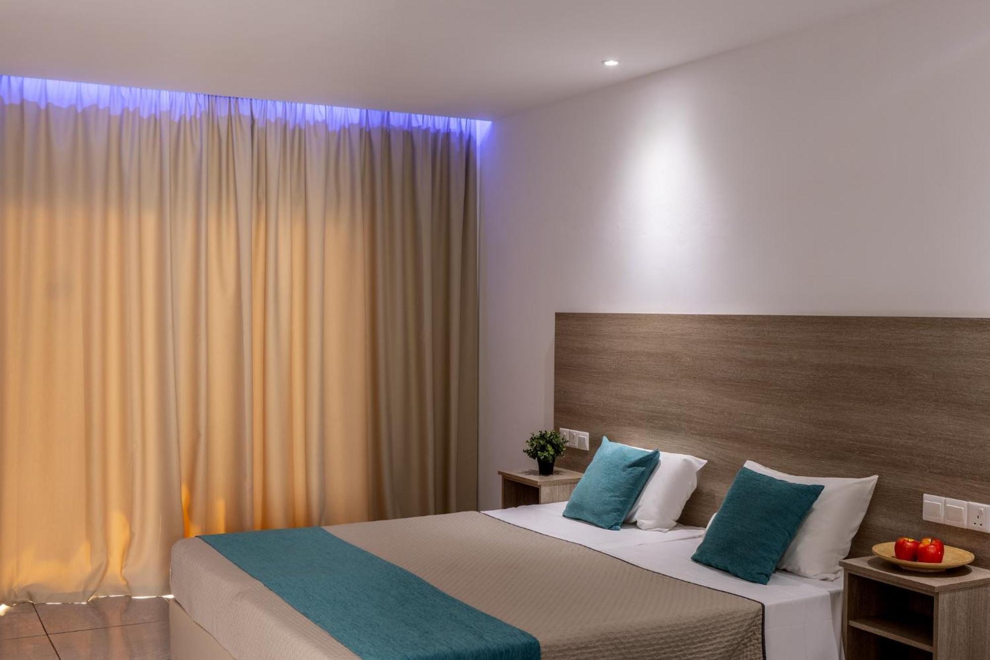 Milea Hotel ไอยานาปา ห้อง รูปภาพ