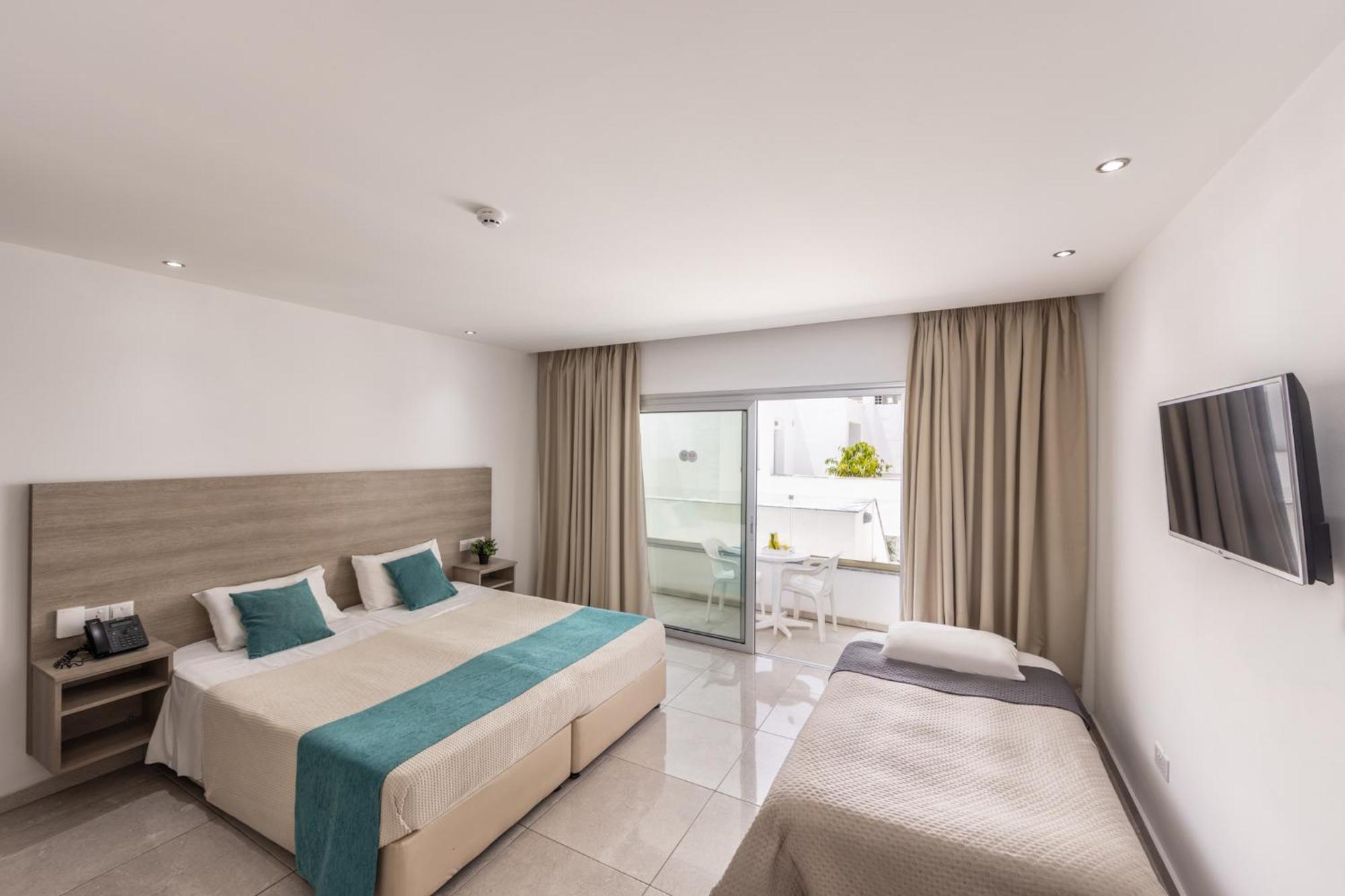 Milea Hotel ไอยานาปา ห้อง รูปภาพ
