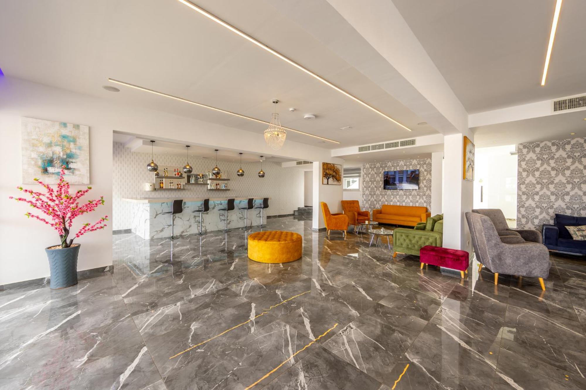 Milea Hotel ไอยานาปา ภายนอก รูปภาพ