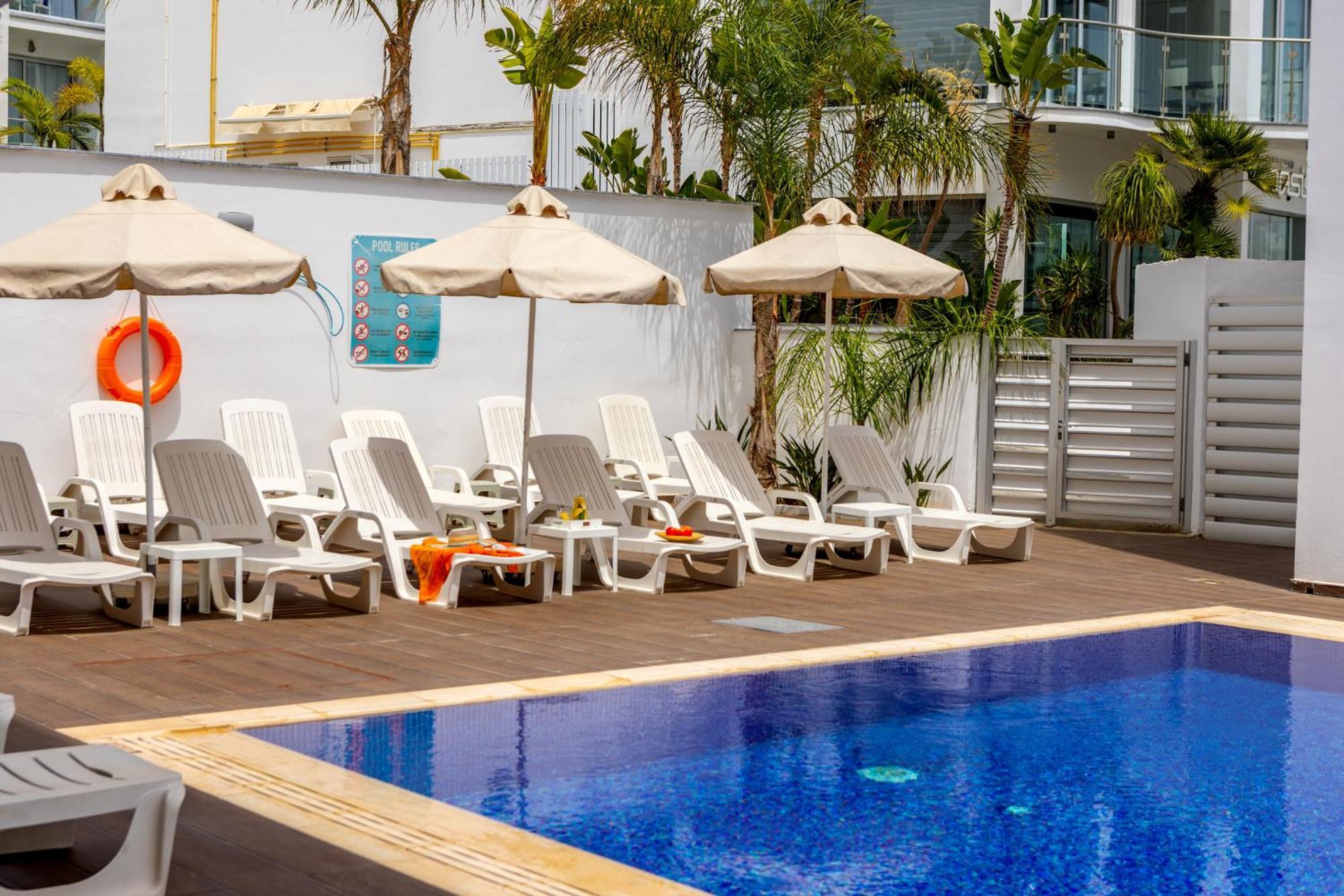 Milea Hotel ไอยานาปา ภายนอก รูปภาพ