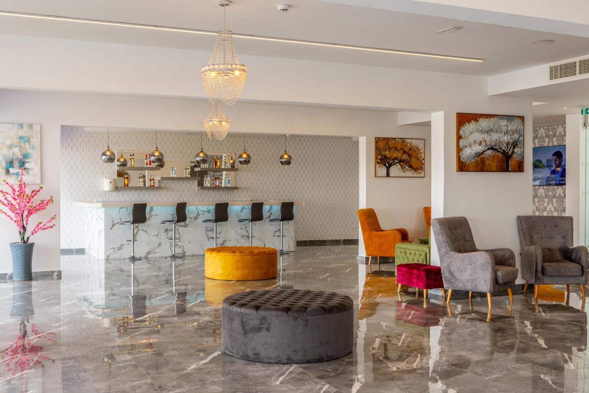 Milea Hotel ไอยานาปา ภายนอก รูปภาพ